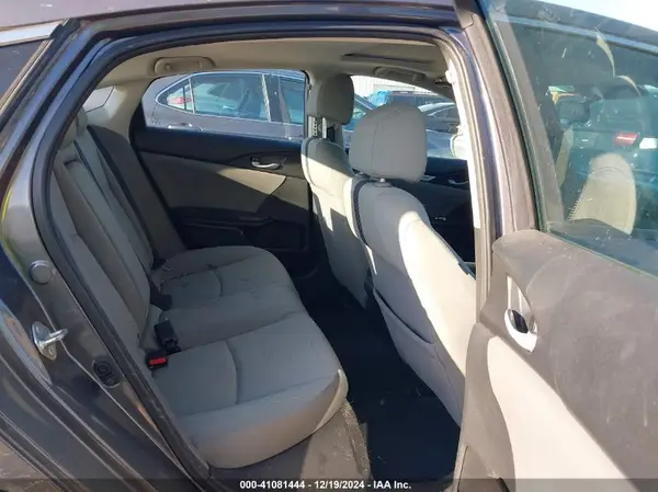 2HGFC2F81JH592744 2018 HONDA CIVIC - Image 8