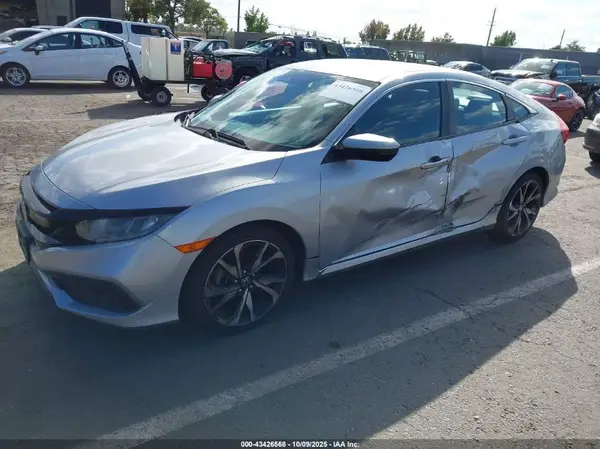 2HGFC2F81KH529824 2019 HONDA CIVIC - Image 2