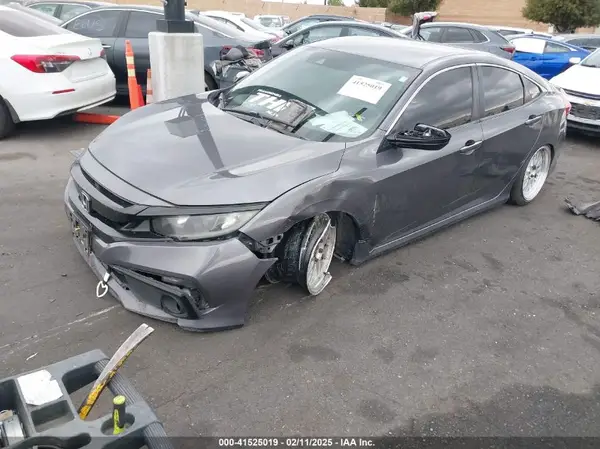 2HGFC2F81KH540564 2019 HONDA CIVIC - Image 2