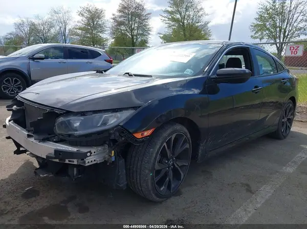 2HGFC2F81KH589666 2019 HONDA CIVIC - Image 2