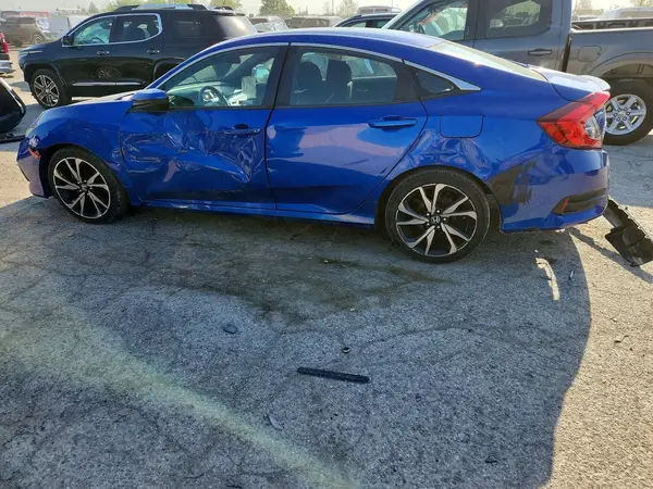 2HGFC2F81KH597072 2019 HONDA CIVIC - Image 2