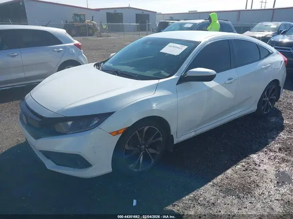 2HGFC2F81KH599453 2019 HONDA CIVIC - Image 2