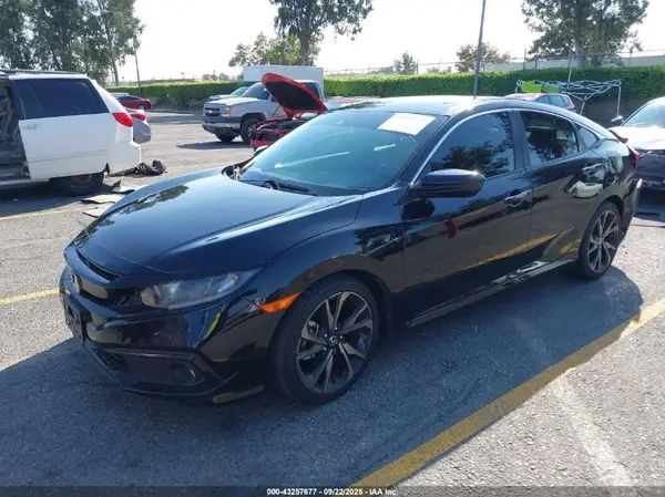 2HGFC2F81LH519506 2020 HONDA CIVIC - Image 2