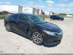 2HGFC2F82JH027094 2018 HONDA CIVIC