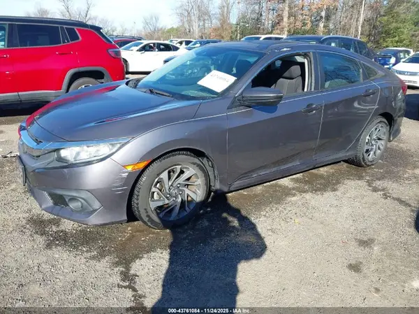 2HGFC2F82JH527448 2018 HONDA CIVIC - Image 2