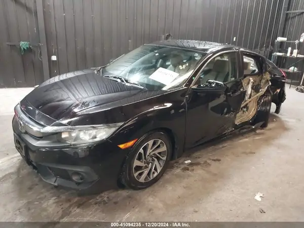 2HGFC2F82JH592719 2018 HONDA CIVIC - Image 2