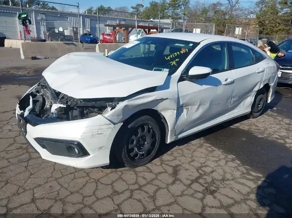 2HGFC2F82KH545028 2019 HONDA CIVIC - Image 2