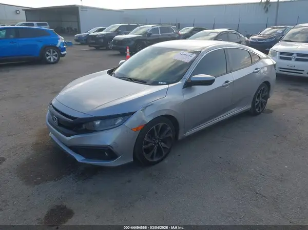 2HGFC2F82LH519577 2020 HONDA CIVIC - Image 2