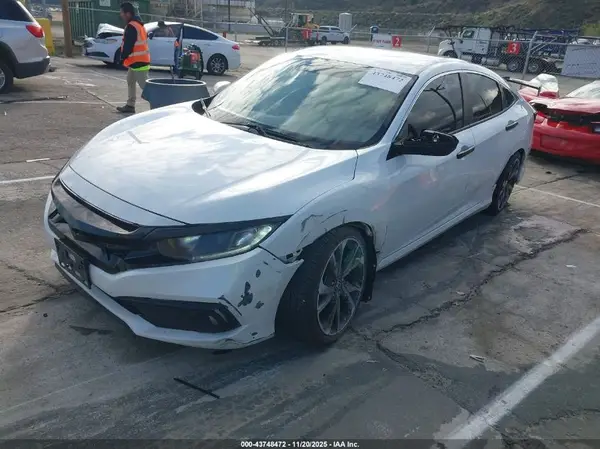 2HGFC2F82LH581061 2020 HONDA CIVIC - Image 2