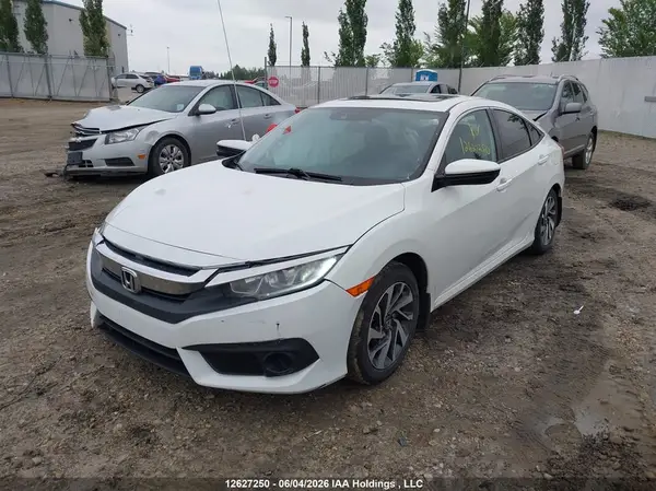 2HGFC2F83JH004472 2018 HONDA CIVIC - Image 2