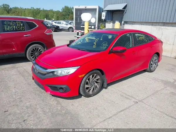 2HGFC2F83JH009543 2018 HONDA CIVIC - Image 2