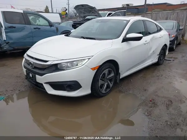 2HGFC2F83JH027928 2018 HONDA CIVIC - Image 2