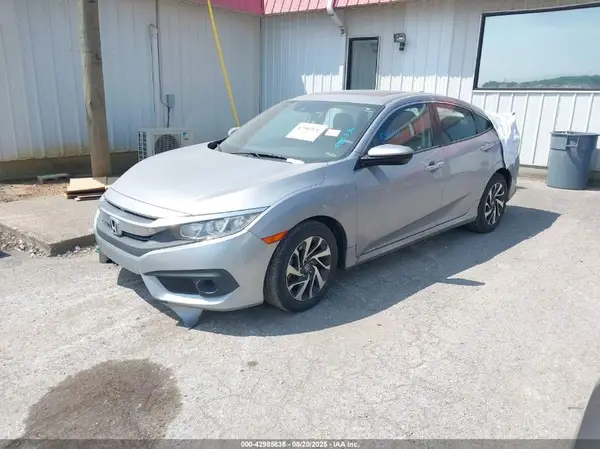 2HGFC2F83JH526146 2018 HONDA CIVIC - Image 2