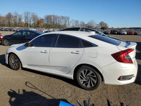 2HGFC2F83JH570809 2018 HONDA CIVIC - Image 2