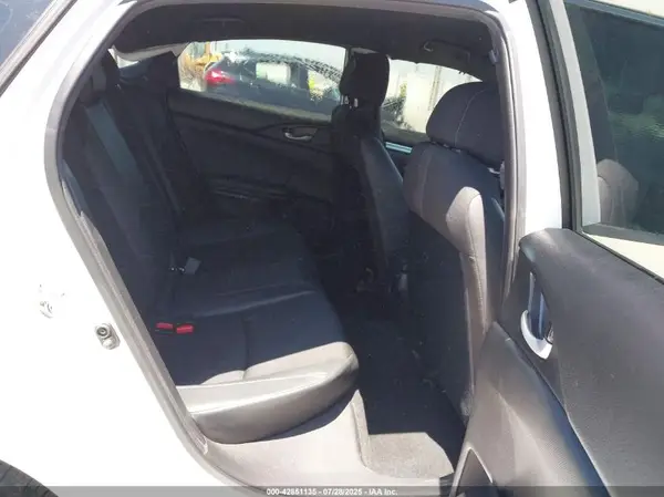 2HGFC2F83KH586946 2019 HONDA CIVIC - Image 8