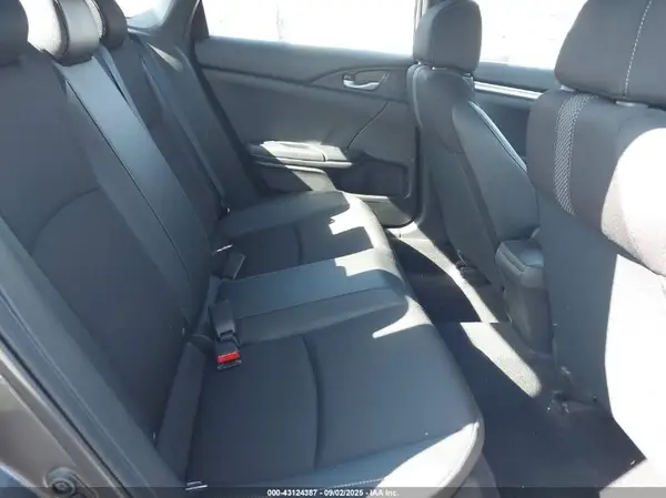 2HGFC2F83KH602000 2019 HONDA CIVIC - Image 8