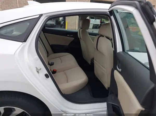 2HGFC2F84JH517715 2018 HONDA CIVIC - Image 8