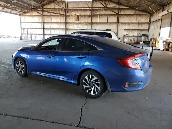 2HGFC2F84JH568292 2018 HONDA CIVIC - Image 2
