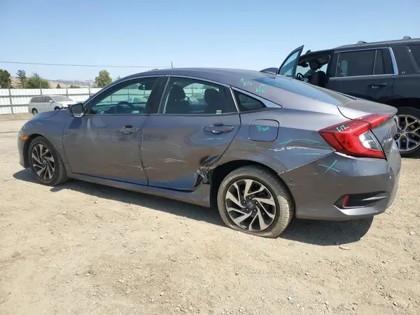 2HGFC2F84JH605339 2018 HONDA CIVIC - Image 2