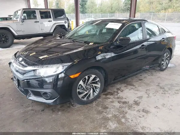 2HGFC2F85JH525760 2018 HONDA CIVIC - Image 2
