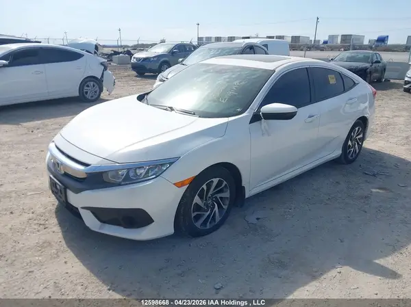 2HGFC2F86JH002599 2018 HONDA CIVIC - Image 2