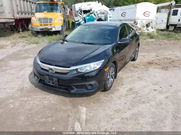 2HGFC2F86JH011447 2018 HONDA CIVIC - Image 2