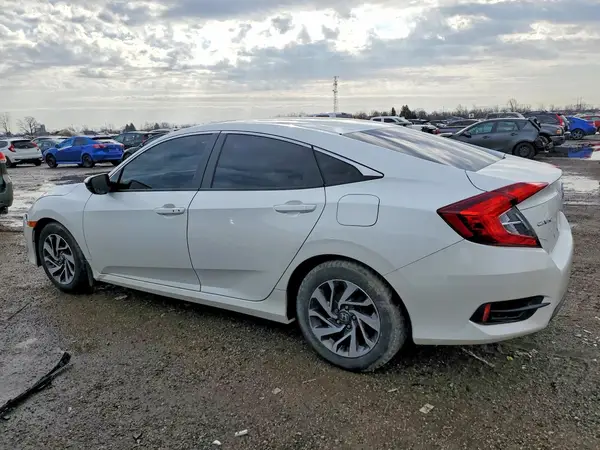 2HGFC2F87JH009691 2018 HONDA CIVIC - Image 2