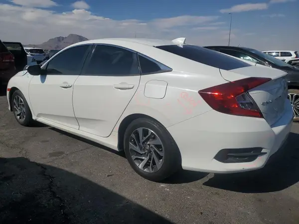 2HGFC2F87JH576418 2018 HONDA CIVIC - Image 2