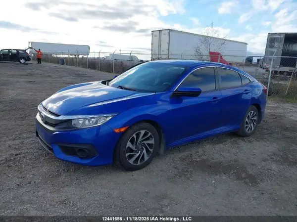 2HGFC2F88HH032021 2017 HONDA CIVIC - Image 2