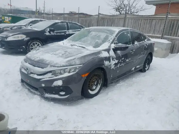 2HGFC2F88JH004211 2018 HONDA CIVIC - Image 2