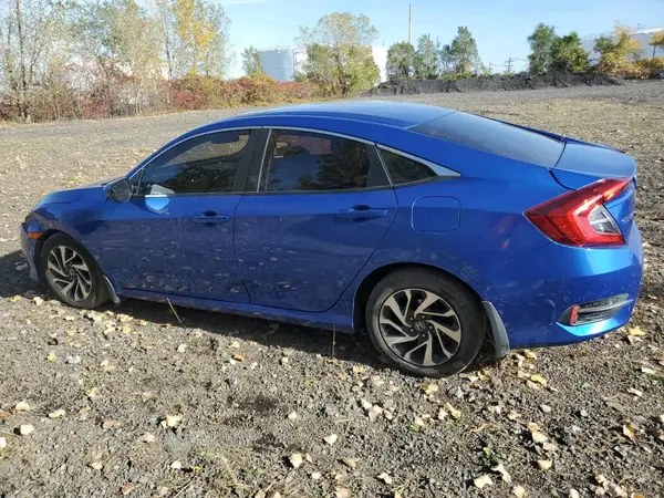 2HGFC2F88JH013104 2018 HONDA CIVIC - Image 2