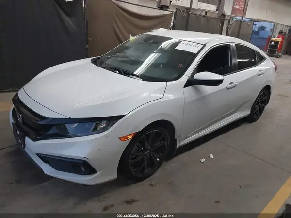 2HGFC2F88KH504354 2019 HONDA CIVIC - Image 2