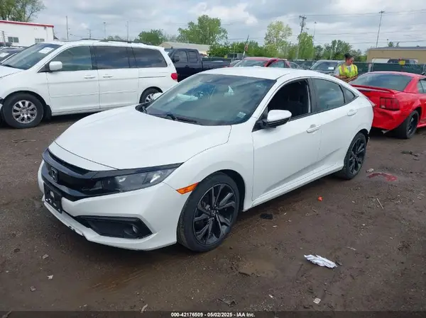 2HGFC2F88KH529643 2019 HONDA CIVIC - Image 2