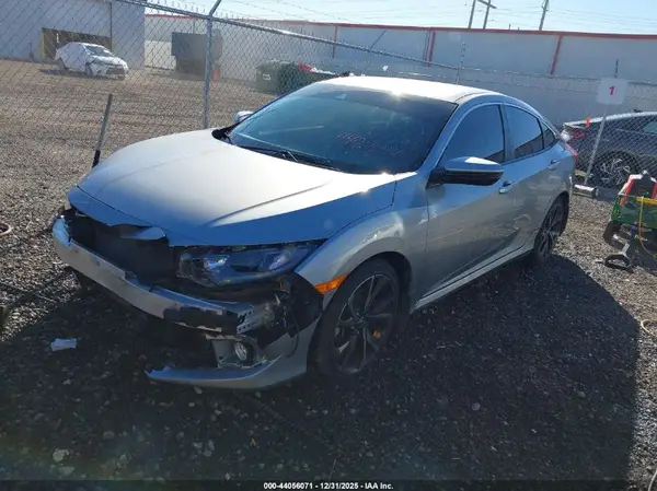 2HGFC2F88KH579846 2019 HONDA CIVIC - Image 2