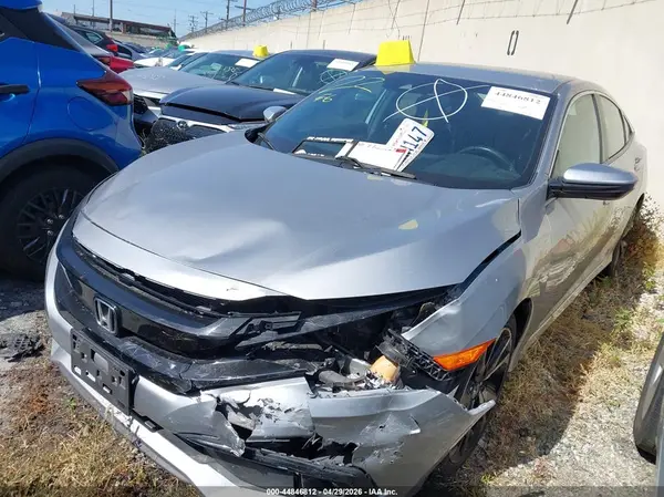 2HGFC2F88KH584741 2019 HONDA CIVIC - Image 2