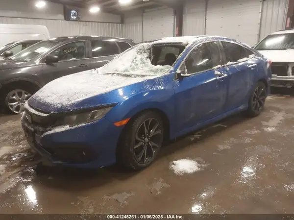 2HGFC2F88KH594086 2019 HONDA CIVIC - Image 2