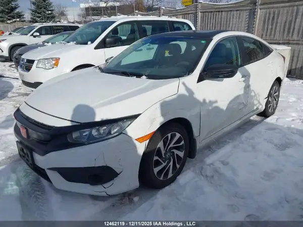 2HGFC2F89JH010258 2018 HONDA CIVIC - Image 2