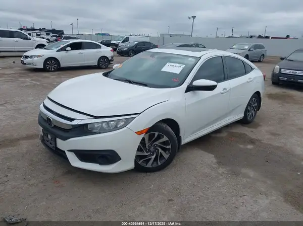 2HGFC2F89JH560804 2018 HONDA CIVIC - Image 2