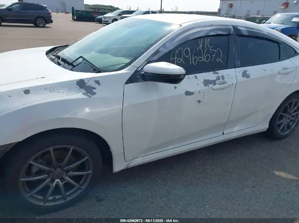 2020 HONDA CIVIC auction photo 6