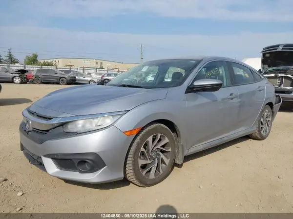 2HGFC2F8XJH004792 2018 HONDA CIVIC - Image 2