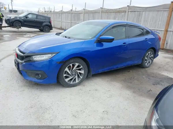 2HGFC2F8XJH020460 2018 HONDA CIVIC - Image 2