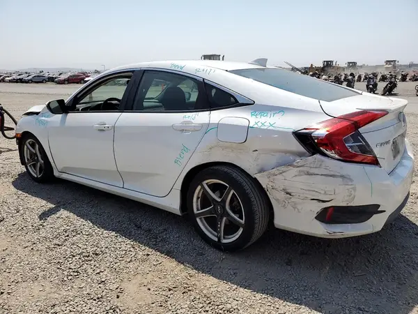 2HGFC2F8XJH526130 2018 HONDA CIVIC - Image 2