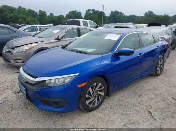 2HGFC2F8XJH552713 2018 HONDA CIVIC - Image 2