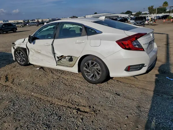 2HGFC2F8XJH570807 2018 HONDA CIVIC - Image 2
