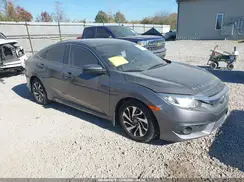 2HGFC2F8XJH596081 2018 HONDA CIVIC
