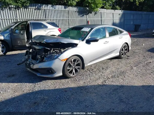 2HGFC2F8XKH502749 2019 HONDA CIVIC - Image 2