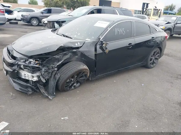 2HGFC2F8XKH506333 2019 HONDA CIVIC - Image 2