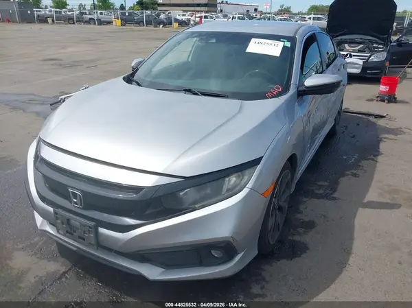 2HGFC2F8XKH507112 2019 HONDA CIVIC - Image 2