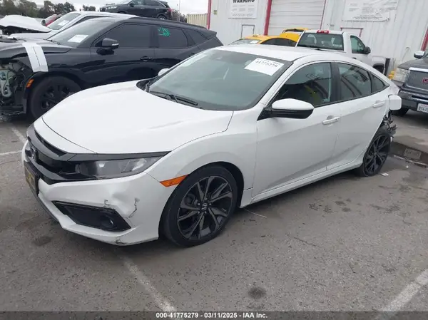 2HGFC2F8XKH535296 2019 HONDA CIVIC - Image 2