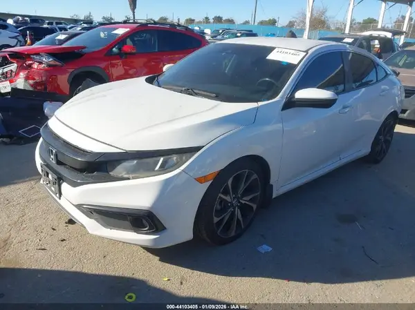 2HGFC2F8XKH575149 2019 HONDA CIVIC - Image 2